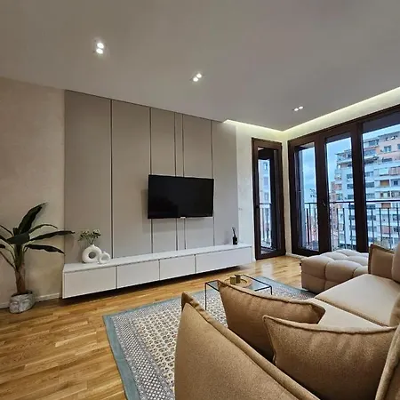 Green Terrace 7 * Tirana